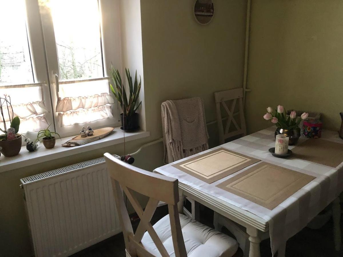 Dom Otwarty Apartman Jelenia Góra Kültér fotó